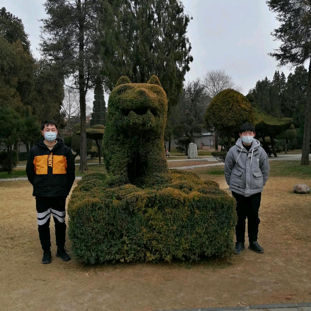 再苦再累也要坚强，钢筋制作。