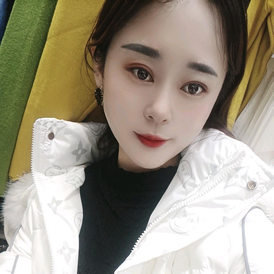 昆明贰月女装批发C一197