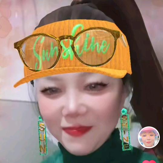 开心快乐？？？，。！！
