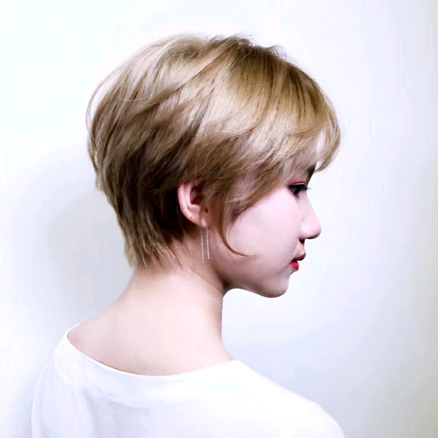 八巨，标榜发艺