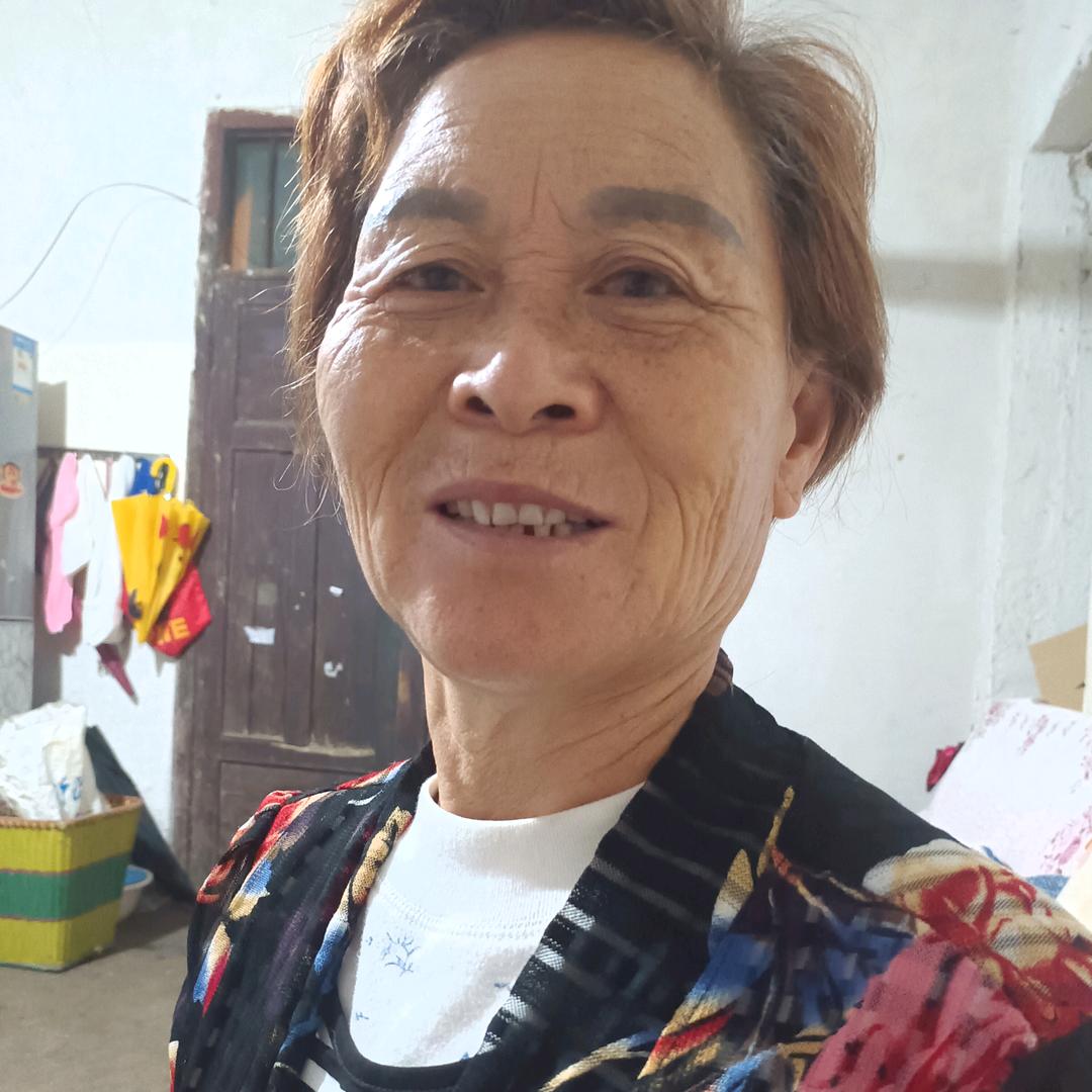李华菊