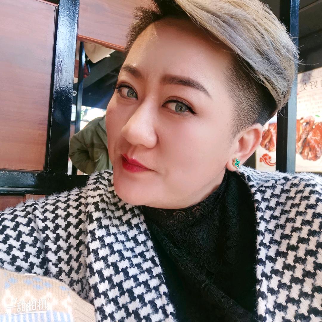 威坭斯酒吧   二爷