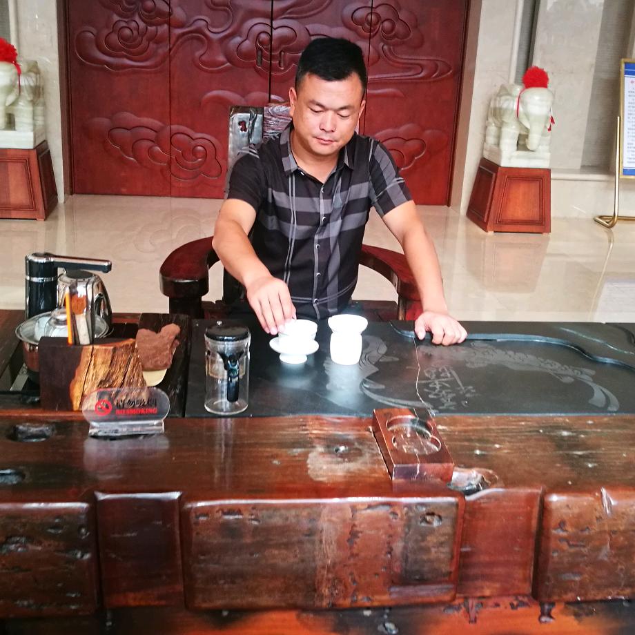 白水欣诚高先生