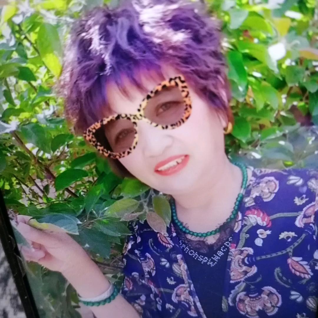 我是霞姐，六个宝贝的奶奶
