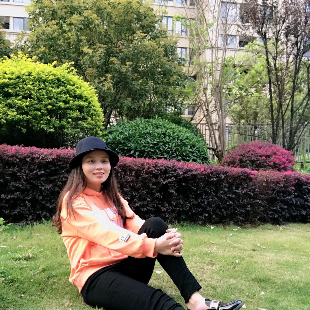 梅子吖