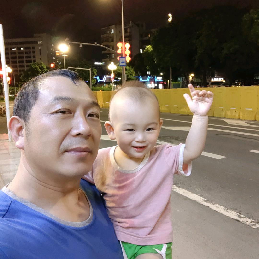 一路奔向前