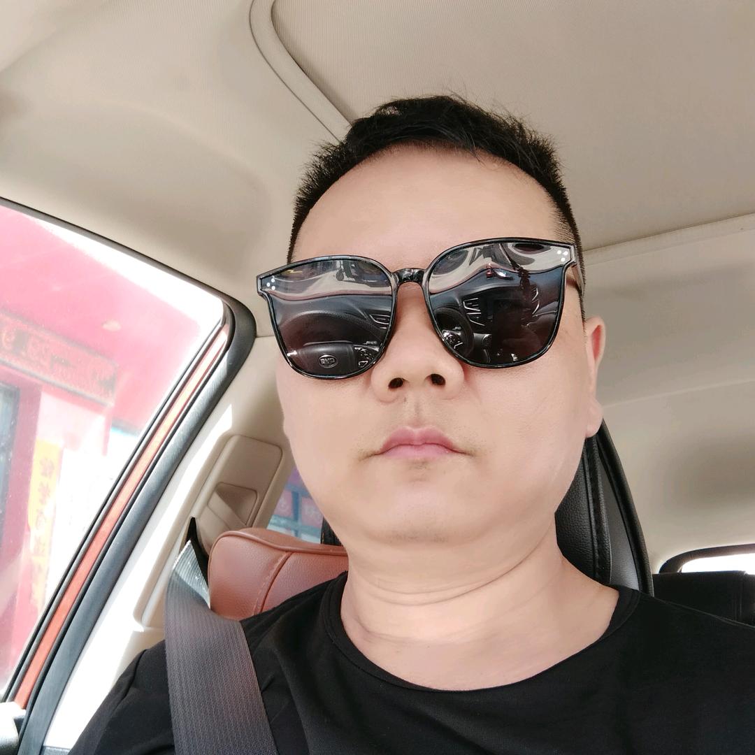 开拓者