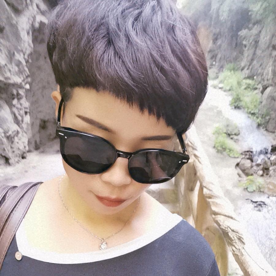 小刘时尚服装店