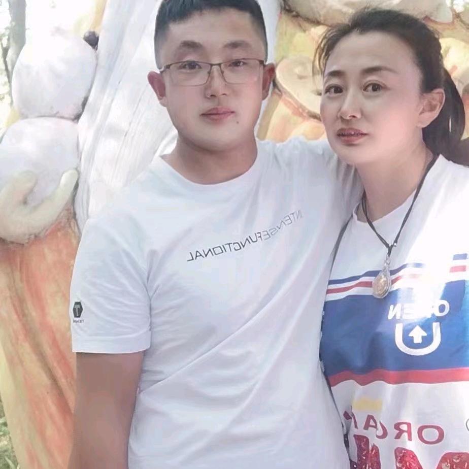 洪斌