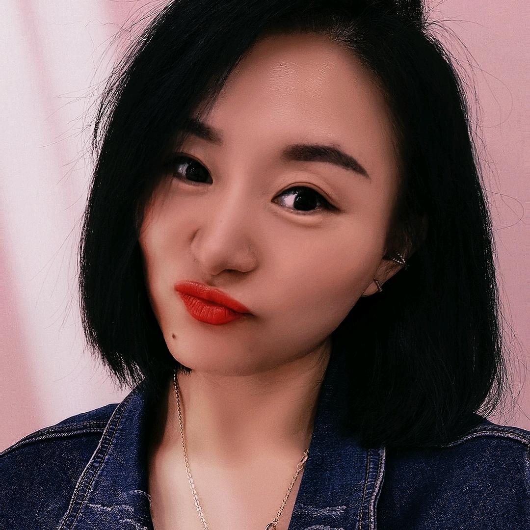 伏倬萱