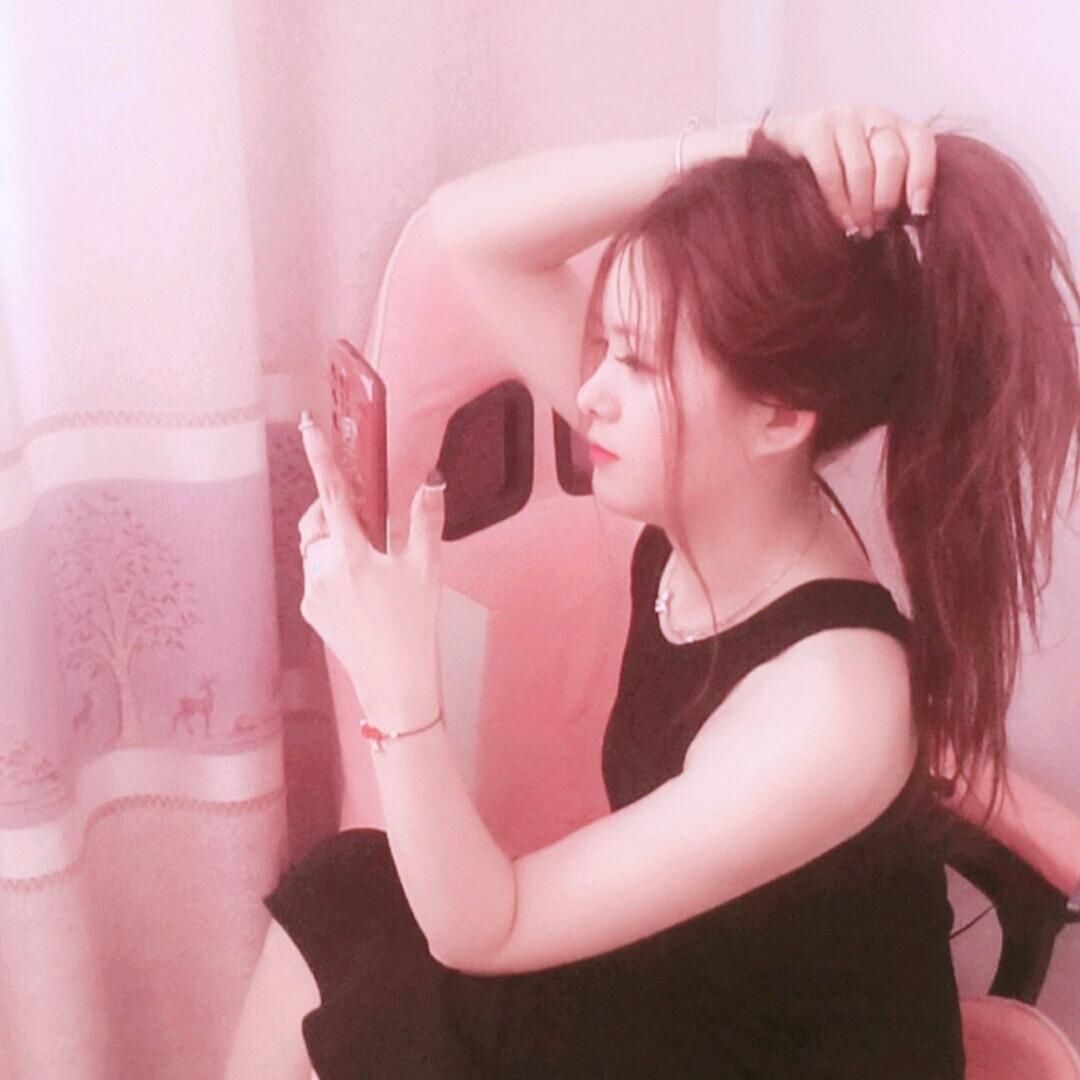 吖吖小可爱🖤