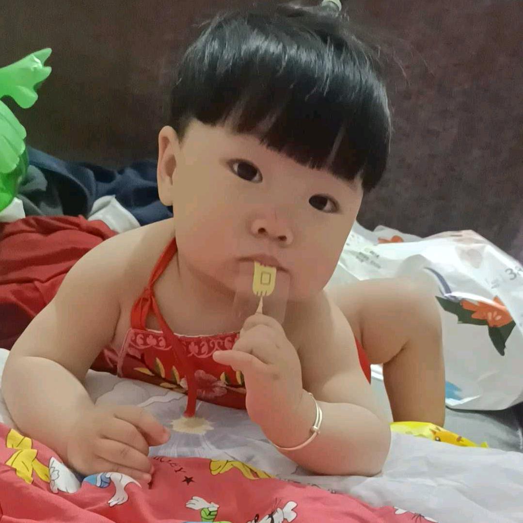 高碑店箱包厂《招聘熟练缝纫工》