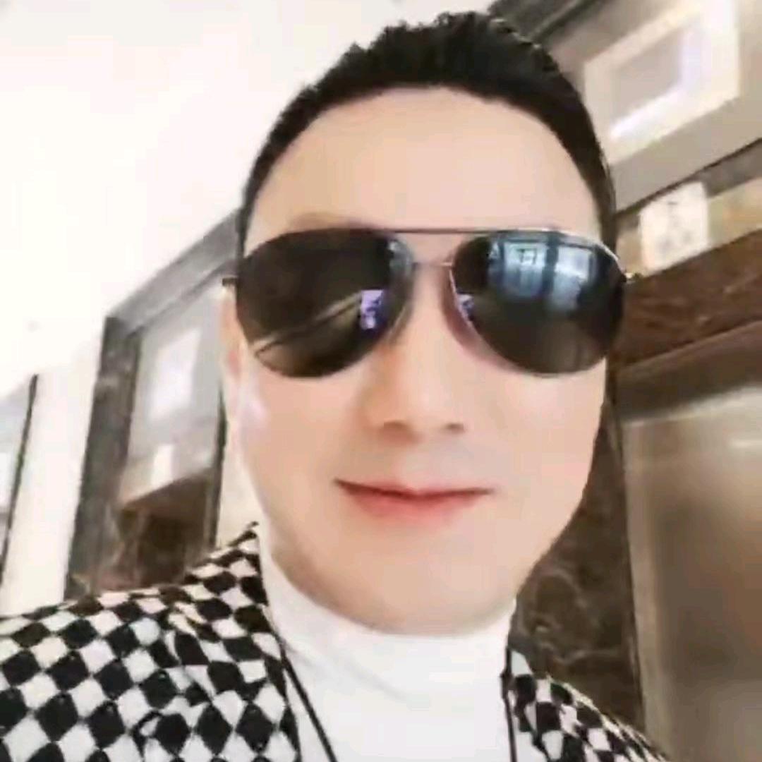 晚点认识尼