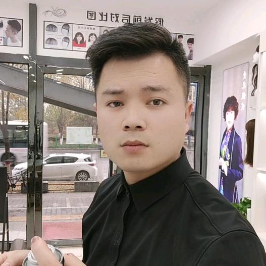 榆林市高新区爱米假发销售店
