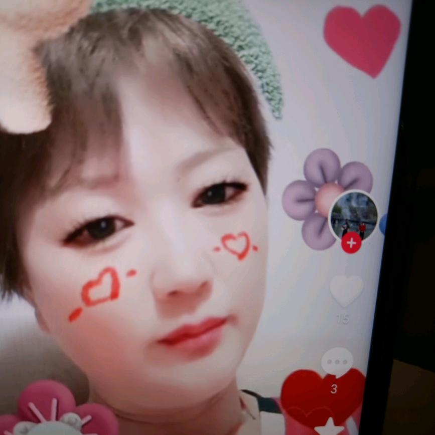小月月。