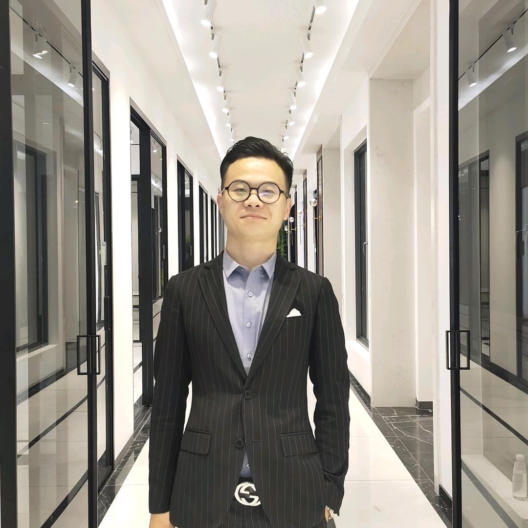 天迈小伍哥