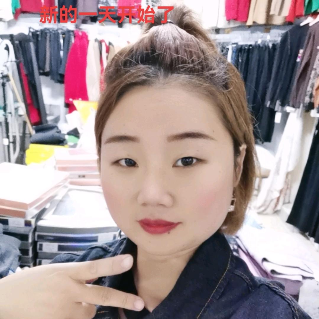 菲菲精品服饰