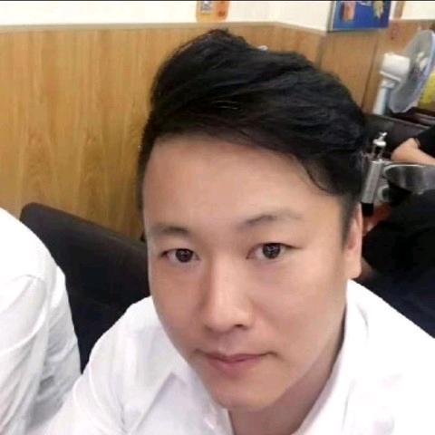 ᭄ꦿღ°浅笑