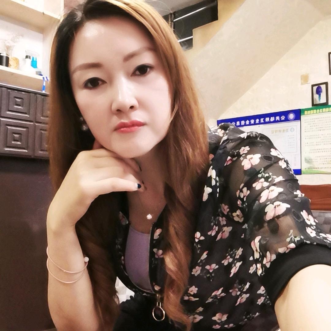 阆中市四季串串小吃店