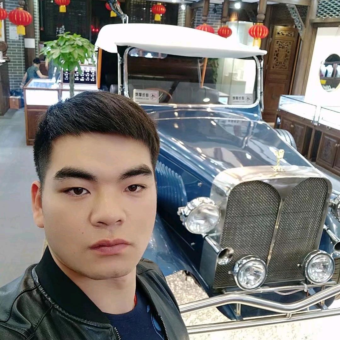 🌟安静的美男子