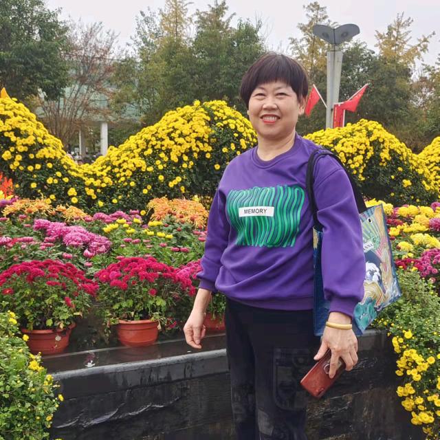 襄阳卖女装帅姐