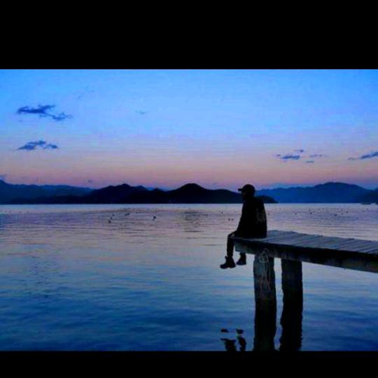 满身傲气败一人