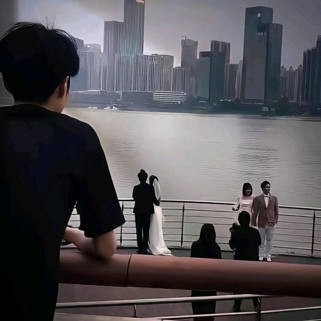 苏烟Luoい，