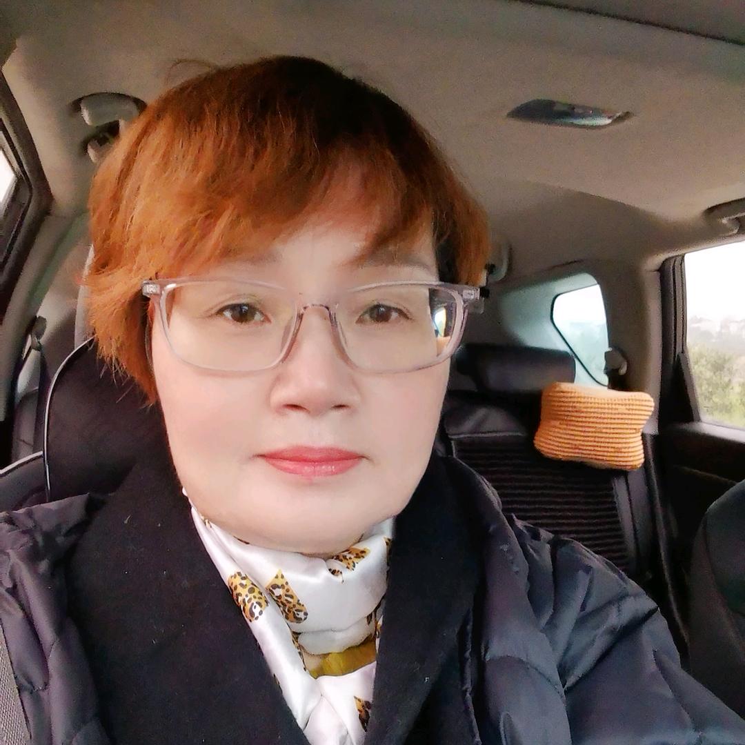 升威红木方秀清