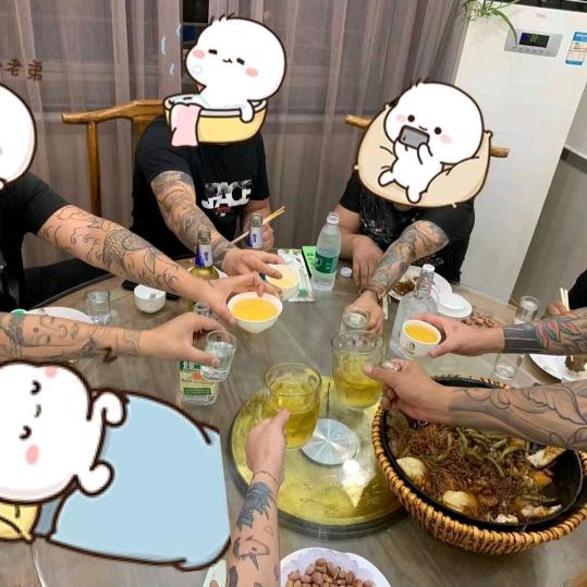 低调派头子👆 👆