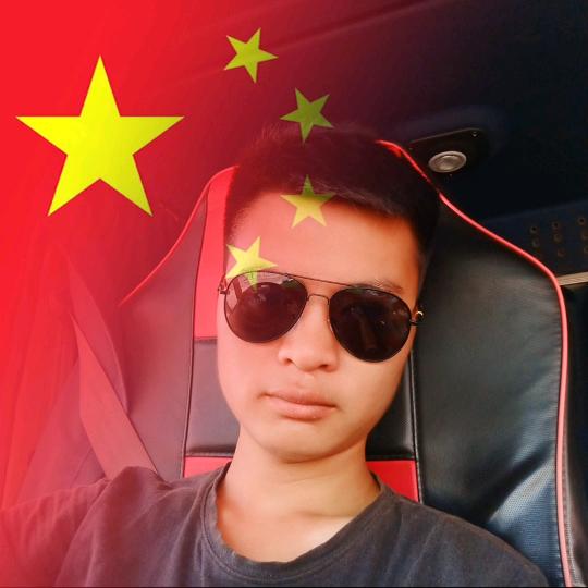 Q 已￥穷 ★