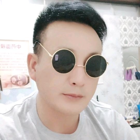 单身……刘哥