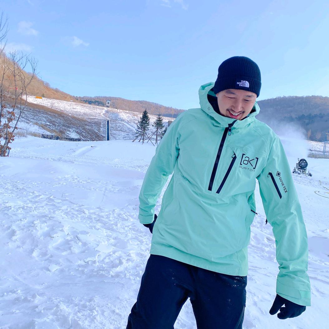 滑雪处长章鱼哥