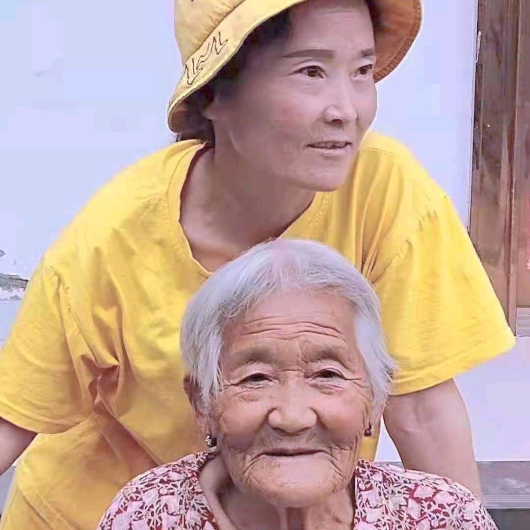 名叫笨小鸭