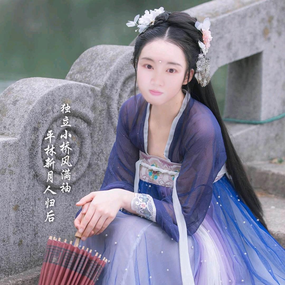 樱落诗雨
