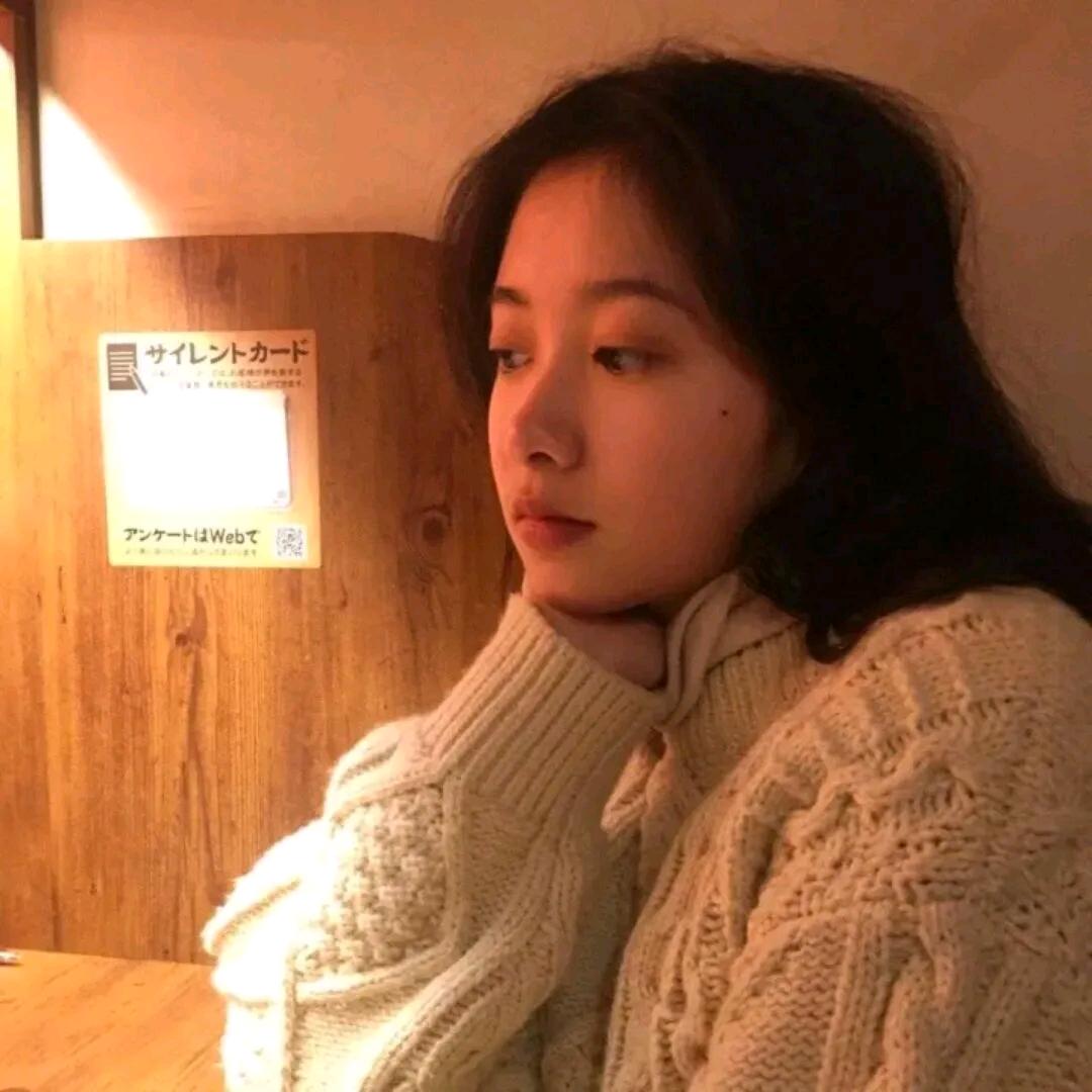 叶子🍀🍀( ﹡ˆoˆ﹡ )