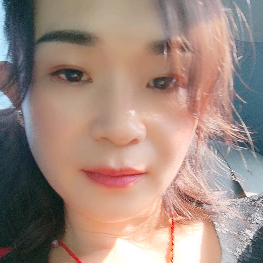 🥳梁小无猜🥳