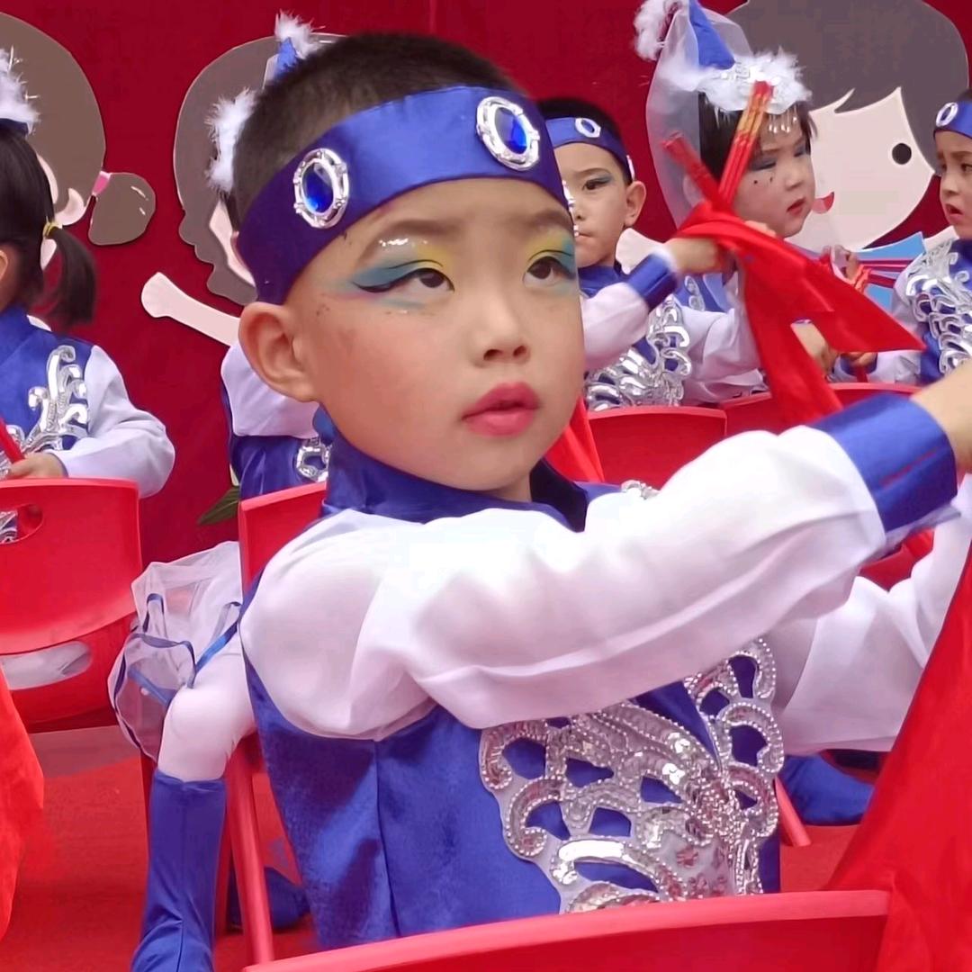 小帅哥❤在成长