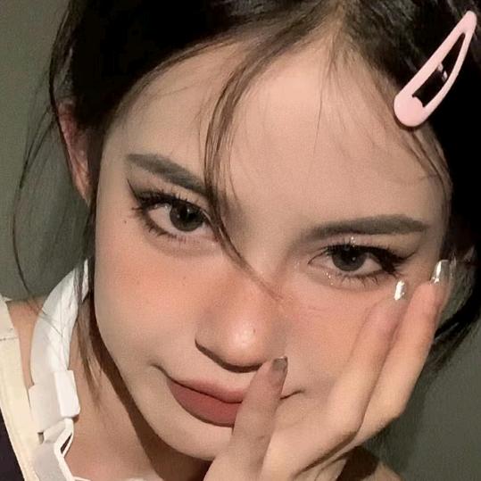 七七 =͟͟͞͞🏀