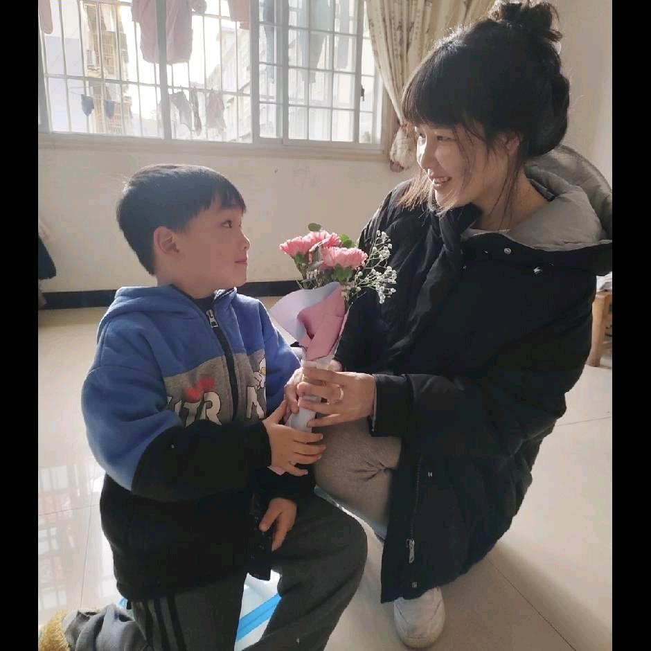 小小石头