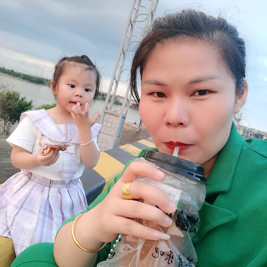 单亲妈妈💰傻姐姐💰