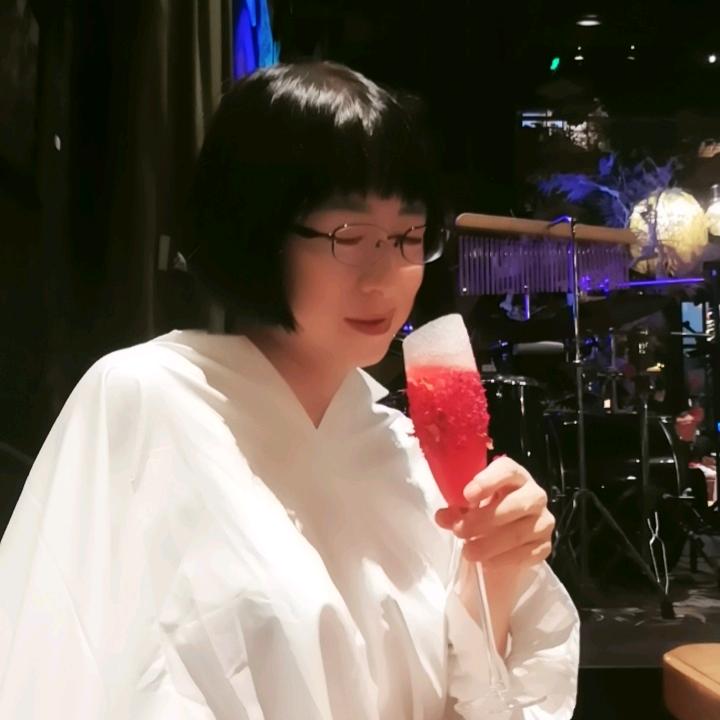 云淡风轻  丹儿(*˘︶˘*).。.:*