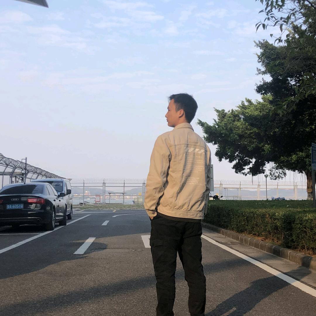 👀周🌲人