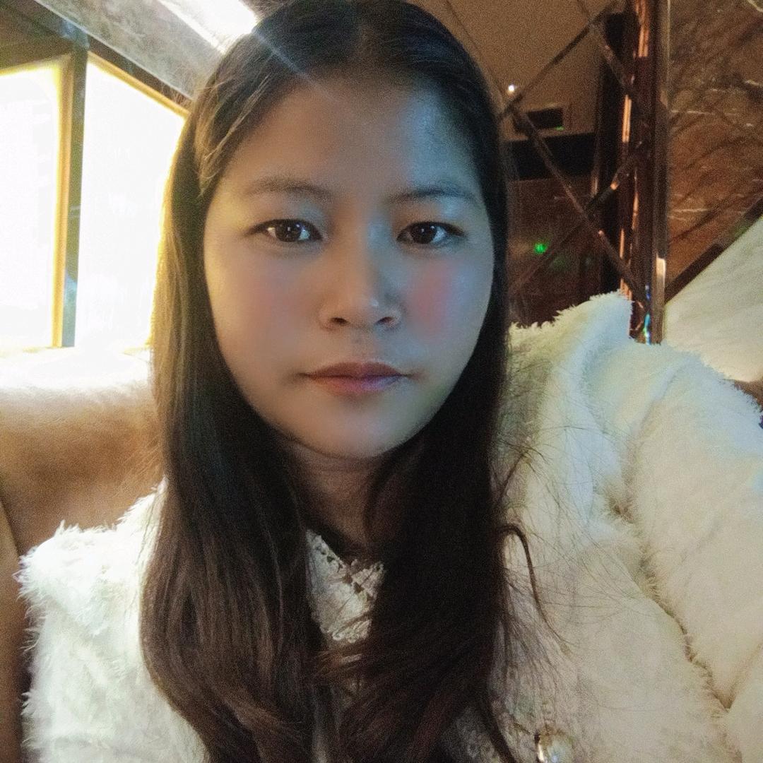 微笑里的痛