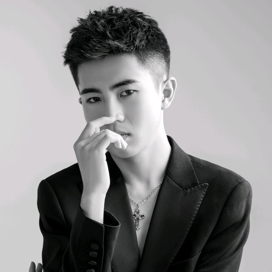 艾理美发美甲美睫店