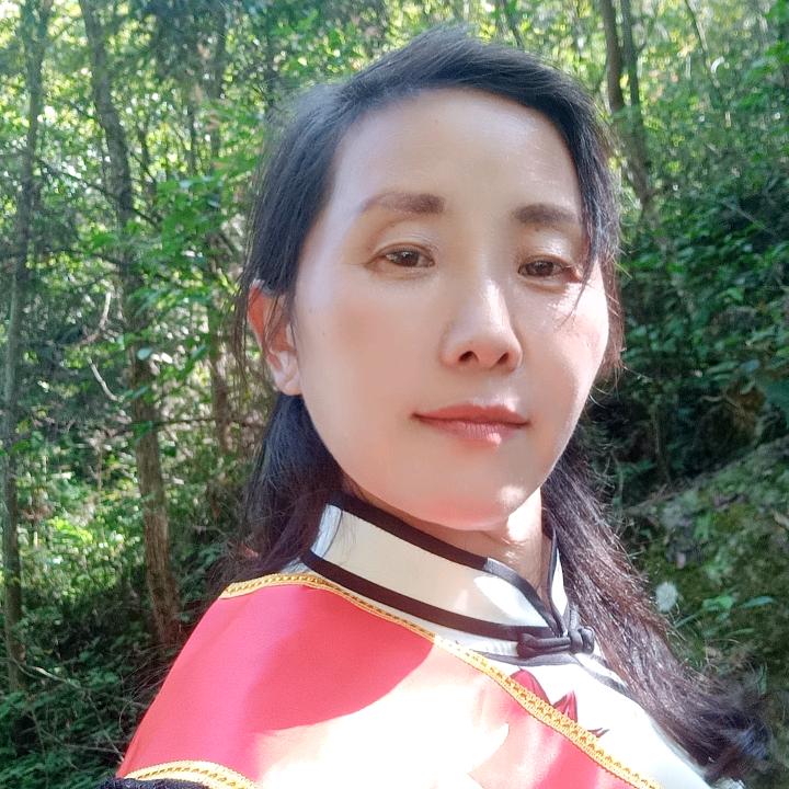 谢美玉（生态猪🐷）