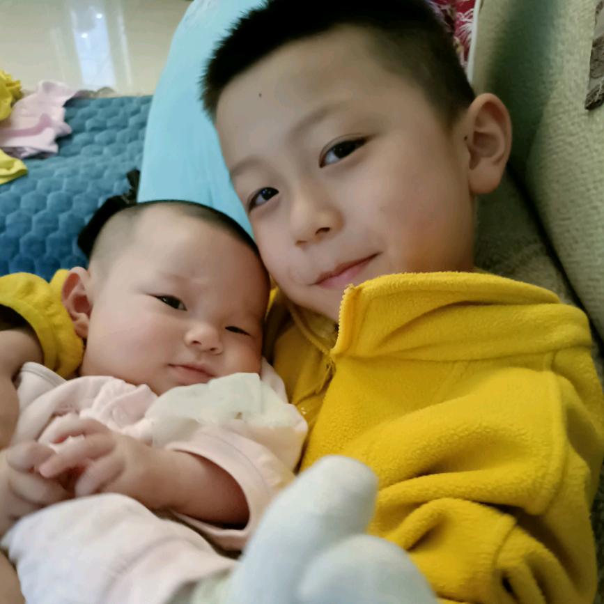 杨梓轩和杨珂昕！！！