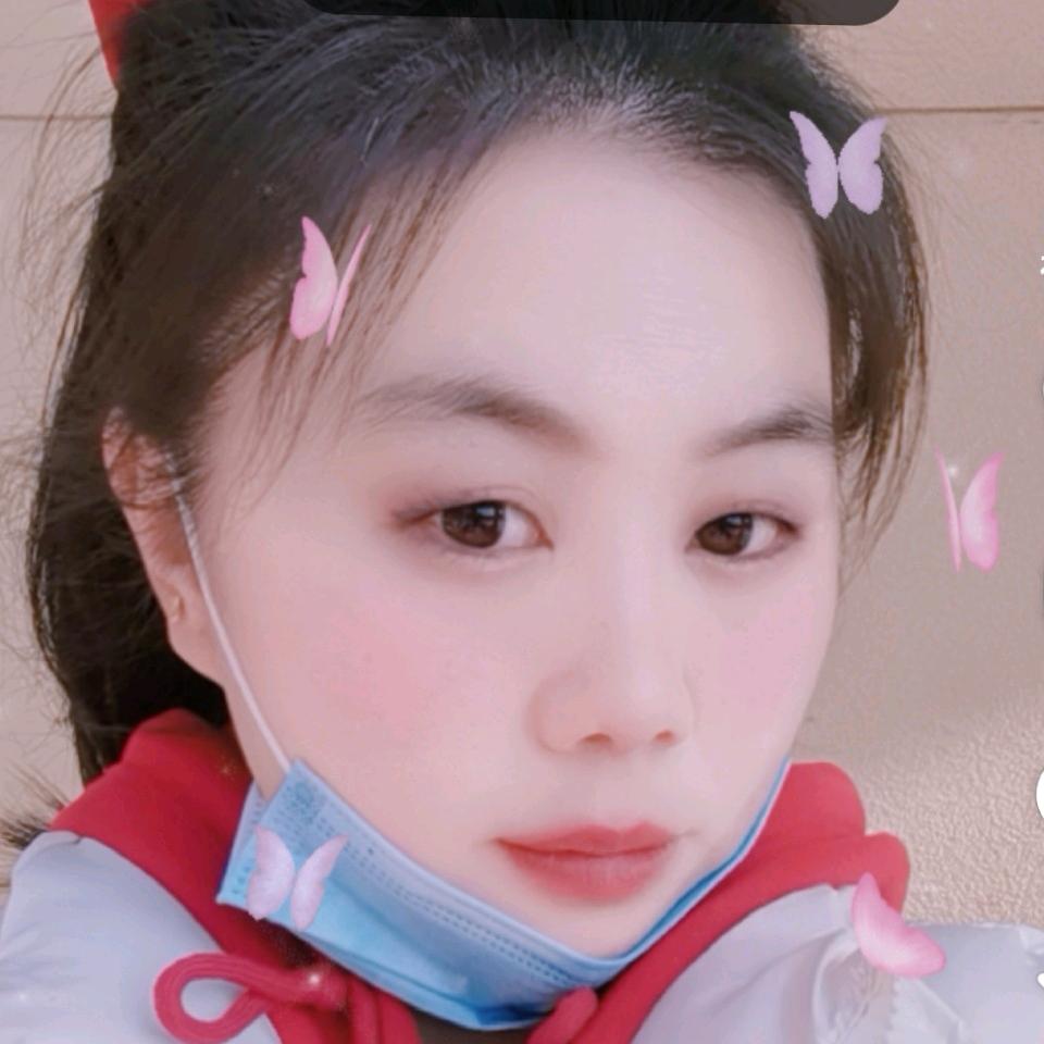 地摊小姐姐