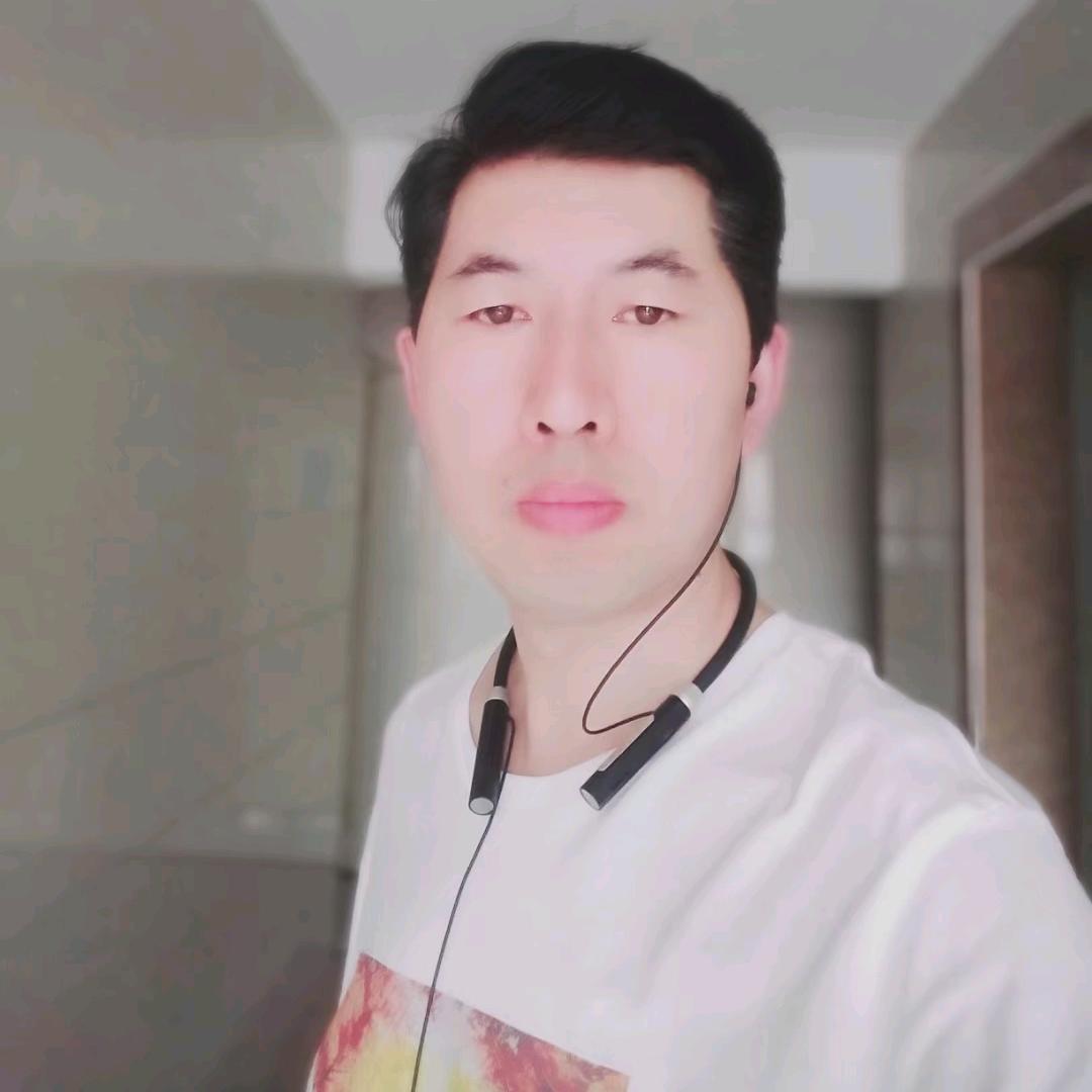 七彩世佳
