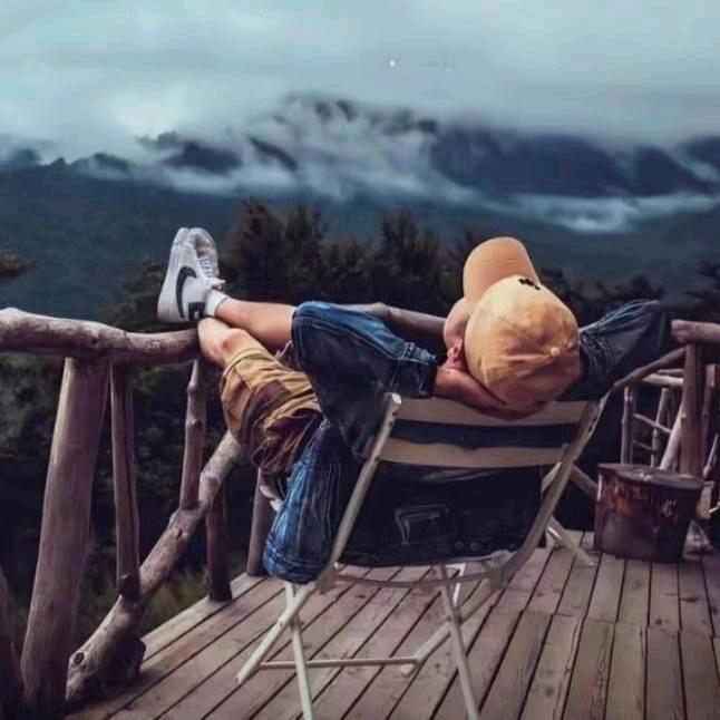 爱钞票 D 小男孩