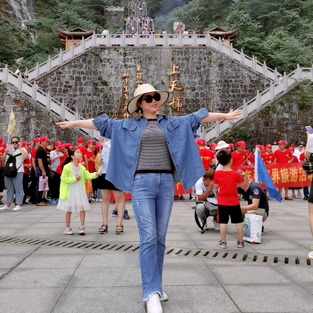 林记家宴老板娘-许育梅